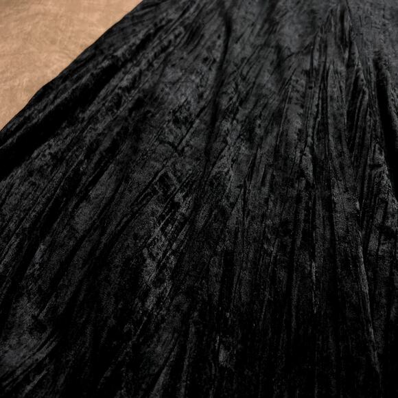 Vintage 90s Laura Ashley Black Velour Maxi Skirt Elastic Waist Whimsigoth Goth - Picture 4 of 6